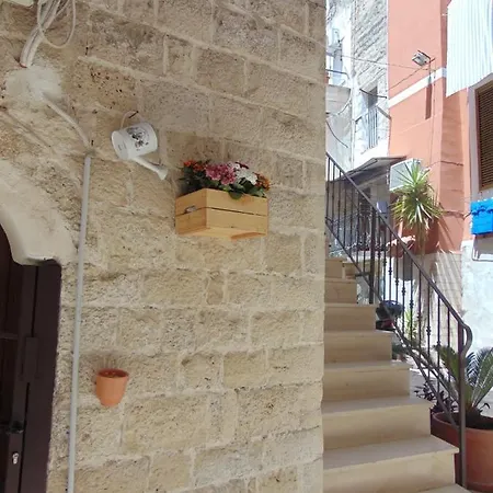 Dimora Petra -suites- 3*