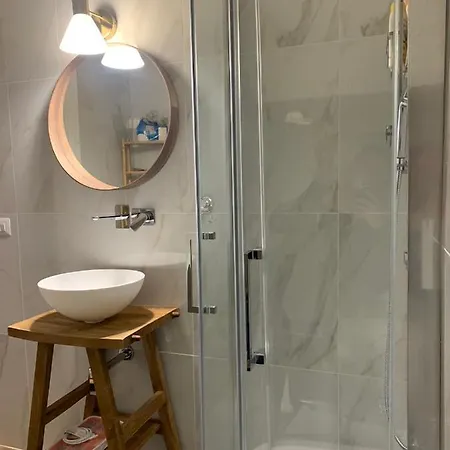 Dimora Petra -suites- ゲストハウス